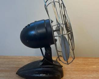 M7 - $30. Table Fan "Zero Model 1250R"