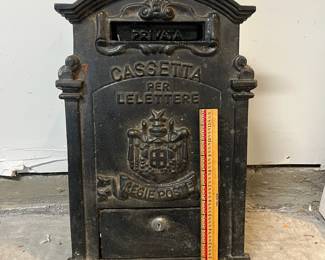 M25 - $300. Italian Cast Iron Mailbox. Privata - Cassetta Per Lelettere - Regie Poste. Measures 12" wide x 20" tall. Has keys. 