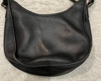 M113 - $85. Vintage Coach Mini Zipper Shoulder Bag. Measures 11.5" x 4" x 10". 