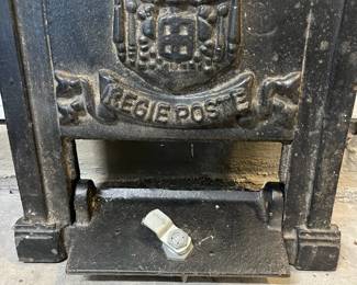 M25 - $300. Italian Cast Iron Mailbox. Privata - Cassetta Per Lelettere - Regie Poste. Measures 12" wide x 20" tall. Has keys. 