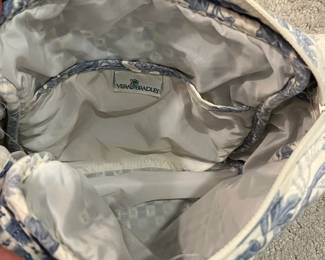 M111 - $20. Vintage Retired Vera Bradley Crossbody. 