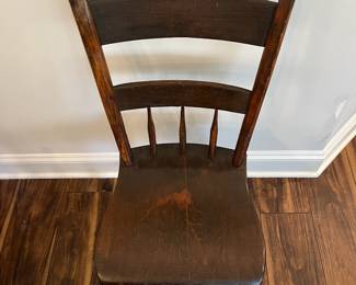 M82 - $25. Single Antique Chair. 