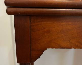 M106 - $25. Small Side Table. Measures 20" x 10" deep x 28.5" tall. (Intended to be a flip top table but it seems the 2 pieces have been glued together. Will NOT open larger. 