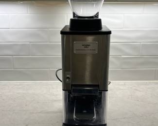 M21 - $50. Waring Pro Professional Ice Crusher. Model IC70. 