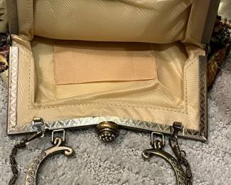 M108 - $20. Vintage Victorian Style Floral Beaded Purse. Measures 8.5" x 6.5". 