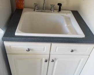 Utility sink