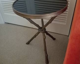 Metal accent table