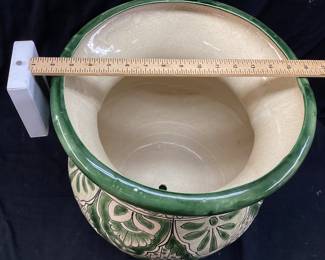  TALAVERA STYLE GREEN PLANTER, 18.5in H & 14in W NO SHIPPING PICKUP ONLY