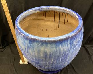 BLUE DRIP PLANTER, 21in H & 19.5in W NO SHIPPING PICKUP ONLY