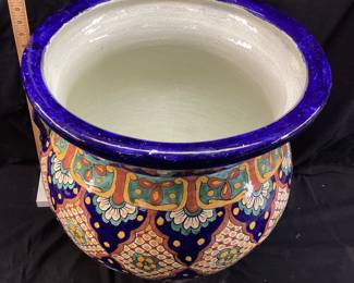 TALAVERA STYLE PLANTER, 21in H, 21in W NO SHIPPING PICKUP ONLY