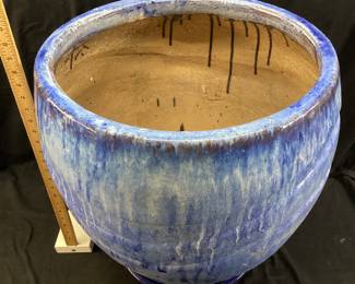 BLUE DRIP PLANTER, 21in H & 19.5in W NO SHIPPING PICKUP ONLY