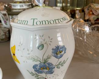 #52 Lenox Butterfly Meadow Cookie - 10" $40.00