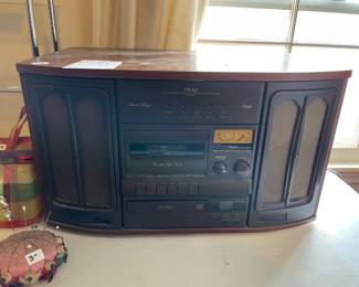 #49 TEAC gf-330 Record Player Radio CD Cassette Player $50.00