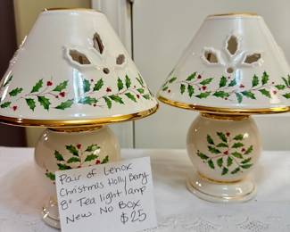 #135 Pair of Lenox Christmas Holly Berry 8" Tea Light Lamp NEW $25.00