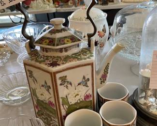 #89 Toyo Ming Lotus Tea Set - 7pcs $25.00