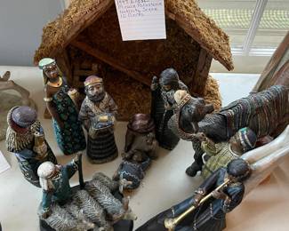 #81 1997 Enesco Miracle Parastone Nativity Scene - 10 pieces $100.00