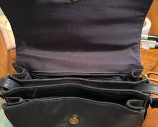 #58 Vintage Etienne Aigner Black Leather Shoulder Bag $25.00