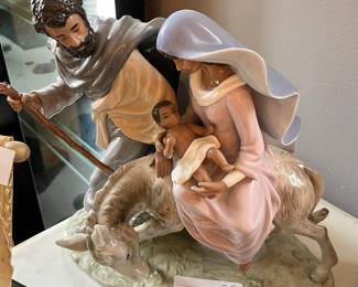 #82 Porcelain Statue - "Escape to Egypt" $25.00