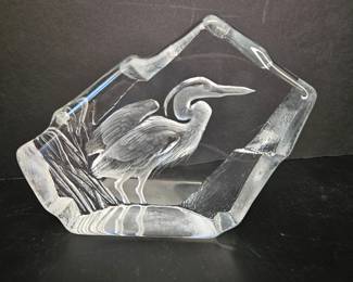 Lot 9029 Mats Jonasson Swedish Crystal Crane Paperweight