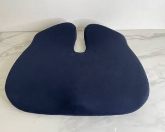 Lot 8890 Cushion Lab Pressure Relief Ergonomic Seat Cushion