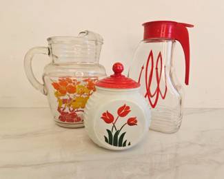 Lot 9061 Vintage Glass Pitchers  FireKing Grease Jar