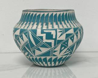 Lot 7349 Acoma Pueblo Vase Southwest Native American Pottery