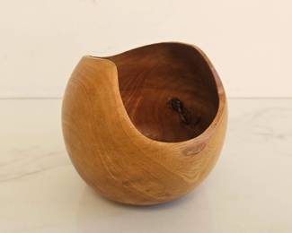 Lot 9069 Darrell Rhudy NC Wood Turned Bowl  Avocado Wood