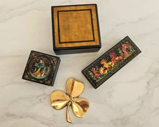 Lot 8993 Hand Painted Russian Lacquer Trinket Boxes  Gold Plate Clover