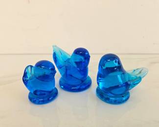 Lot 9059 Leo Ward Glass Bluebirds of Happiness
