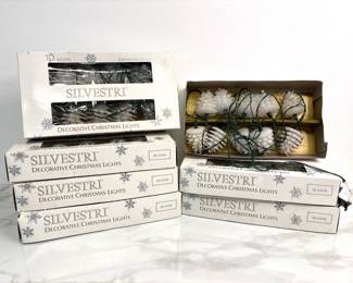 Lot 9074 Silvestri Pinecone Christmas Lights