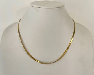 Lot 8534 14K Gold Herringbone Chain Necklace
