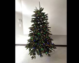 Lot 9373 New in Box  Balsam Hill BH Fraser Fir Christmas Tree 6.5ft  LED Color  Clear Lights