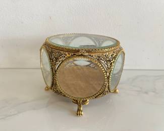 Lot 9204 Vintage Stylebuilt Six Sided Glass Jewelry Trinket Box