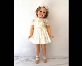 Lot 8805 Vintage 1959 Madame Alexander Nurse Joanie Playpal Doll