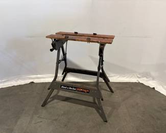 Lot 8643 Black and Decker WorkMate Portable Work Center and Vise