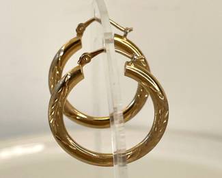 Lot 8536 14K Gold Hoop Earrings
