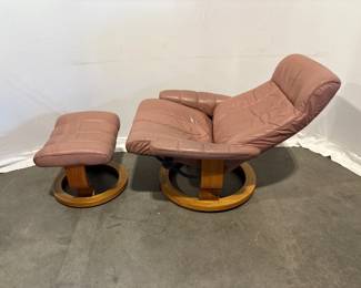 Lot 8641 2 of 2  Ekornes Stressless Reclining Chair and Ottoman