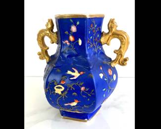 Lot 9261 Masons Ironstone Vase  Qianlong mark