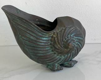 Lot 9258 Vintage Nautilus Seashell Planter