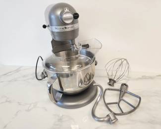 Lot 9087 KitchenAid Professional 600 Stand Mixer