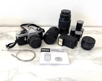 Lot 9170 Vintage Pentax SLR Film Camera w Lenses