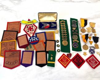 Lot 9173 Vintage Boy Scout Badges  Medals