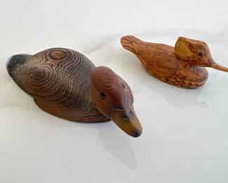 Lot 8787 Hand Carved Wooden Miniature Ducks  George R Dumas  Kadian Crafts