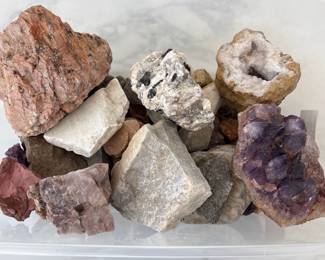 Lot 9183 Natural Curiosities Rocks