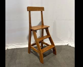 Lot 8621 Putnam Library Step Ladder