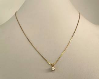 Lot 8540 14K Gold Italy White Stone Pendant Necklace