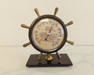 Lot 9068 Vintage Swift  Anderson Aneroid Barometer