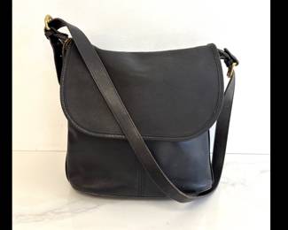 Lot 8998 Vintage Coach Whitney Leather Handbag Purse