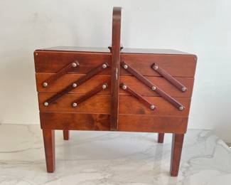 Lot 9229 Vintage Norwegian Strommen Tiered Sewing Box  Thread