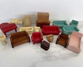 Lot 8883 Vintage Strombecker Wooden Dollhouse Furniture